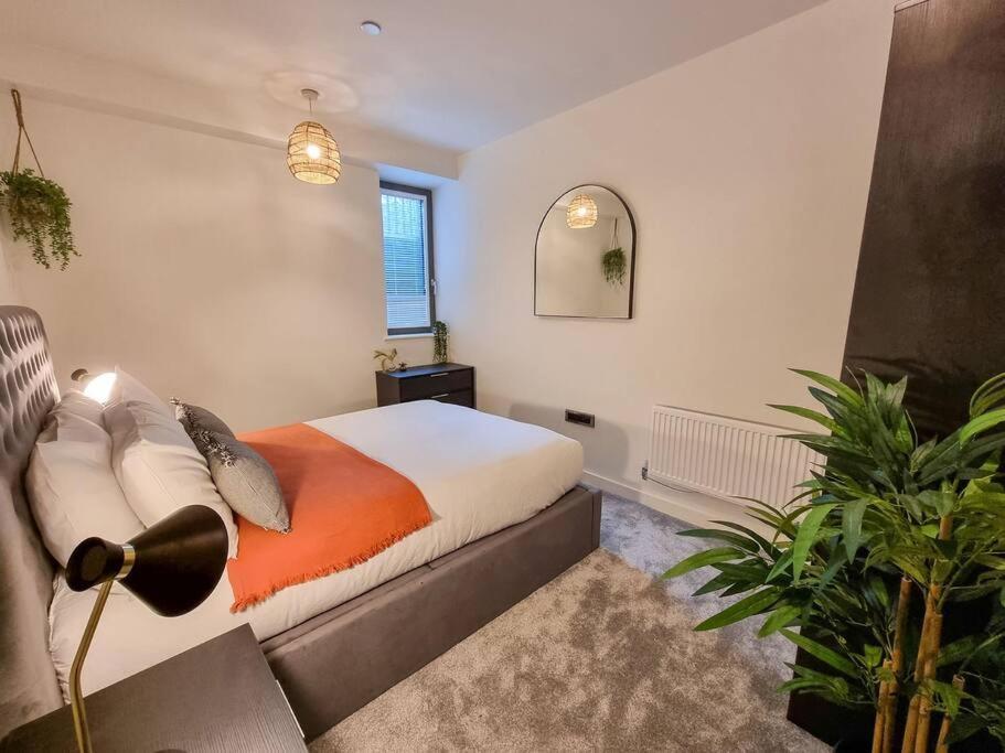 Stunning 4-Bedroom Townhouse With Free Parking Manchester Dış mekan fotoğraf